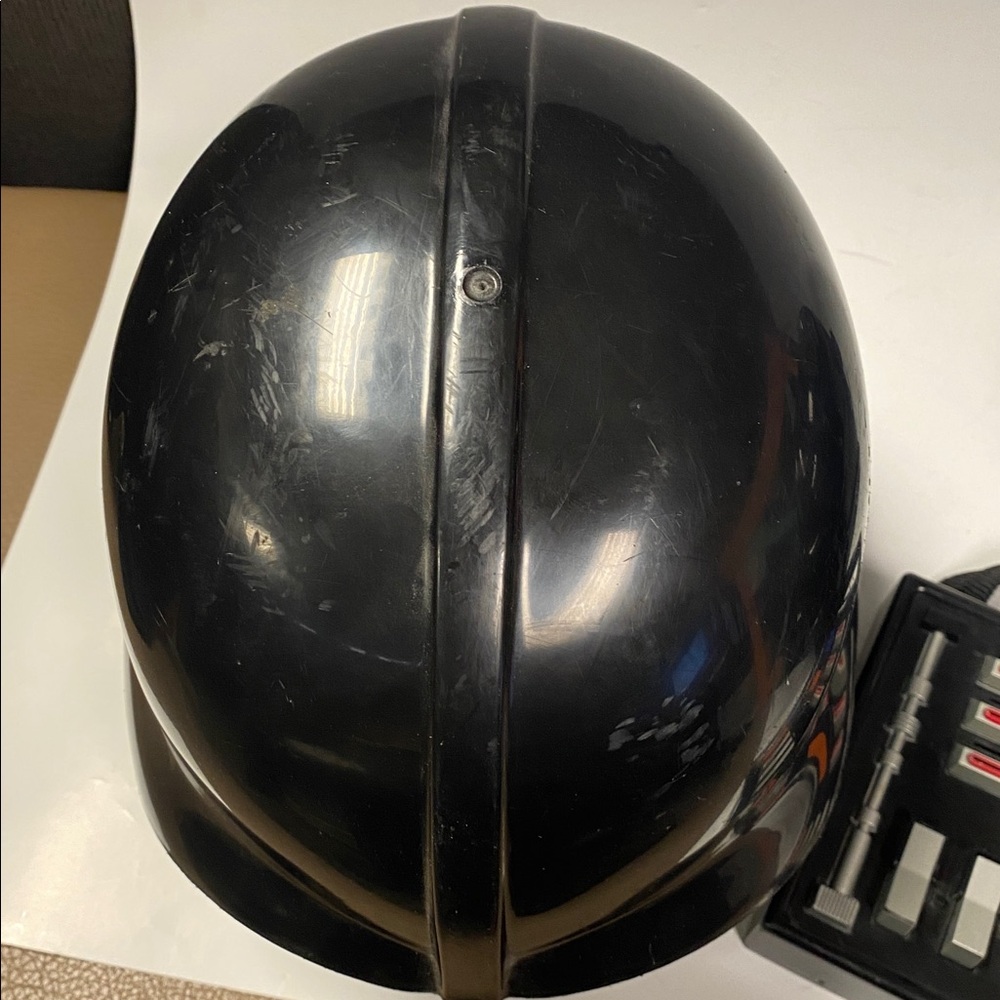 2004 Hasbro Star Wars Darth Vader Talking Helmet - Picture 4 of 12